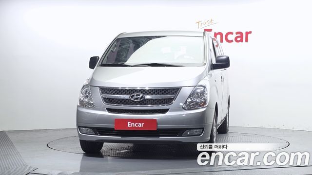 Hyundai Starex 2012 — photo 1