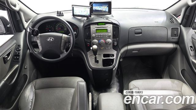 Hyundai Starex 2012 — photo 7