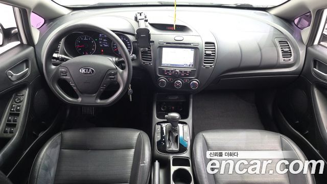 Kia K3 2016 — photo 7