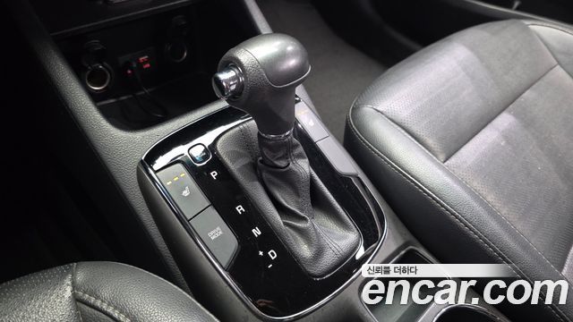 Kia K3 2016 — photo 9