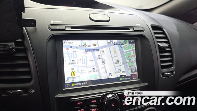 Kia K3 2016 — photo 15
