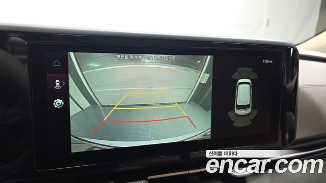 Kia Canival 2021 — photo 22