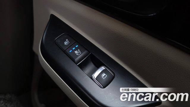 Kia Canival 2021 — photo 25