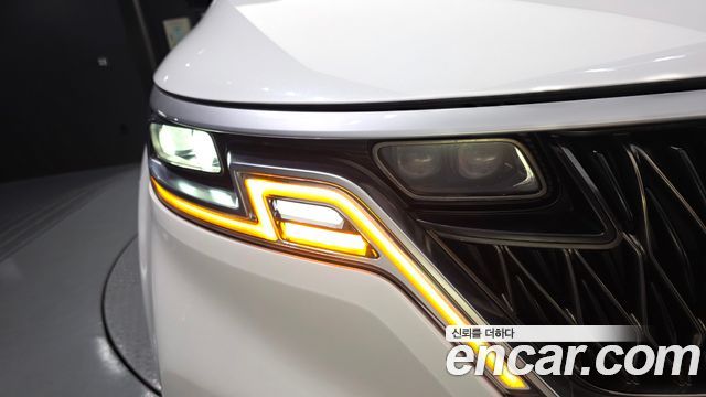 Kia Canival 2021 — photo 8