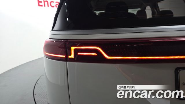Kia Canival 2021 — photo 9