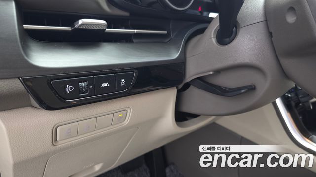 Kia Canival 2021 — photo 28