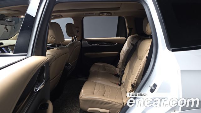 Cadillac XT6 2020 — photo 11