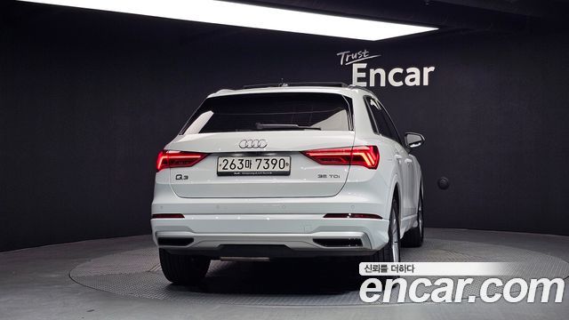 Audi Q3 2020 — photo 4