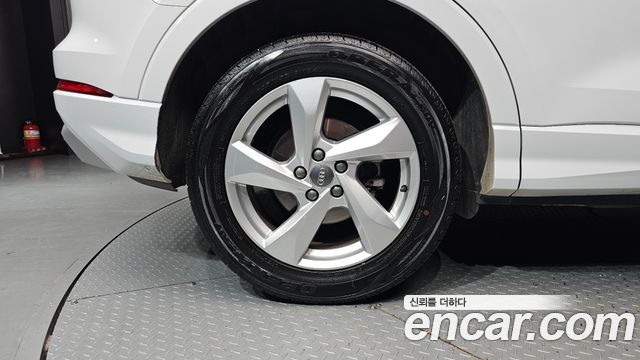 Audi Q3 2020 — photo 5