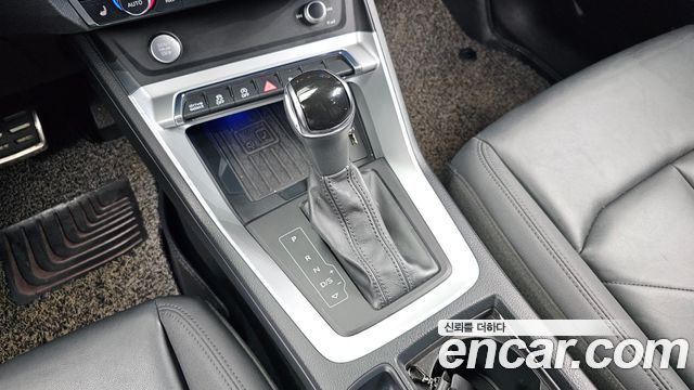 Audi Q3 2020 — photo 9