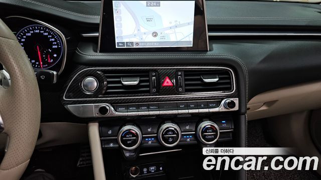 Genesis G70 2019 — photo 13