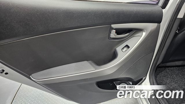 Hyundai AVANTE 2015 — photo 15