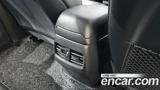 Hyundai AVANTE 2015 — photo 27