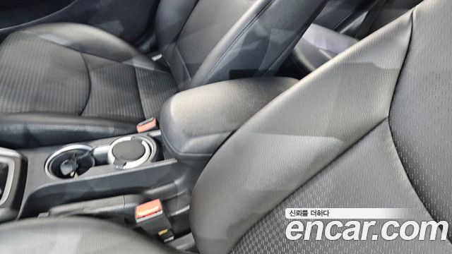 Hyundai AVANTE 2015 — photo 31