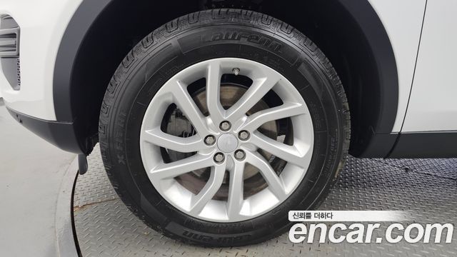 Land Rover Discovery Sport 2018 — photo 5