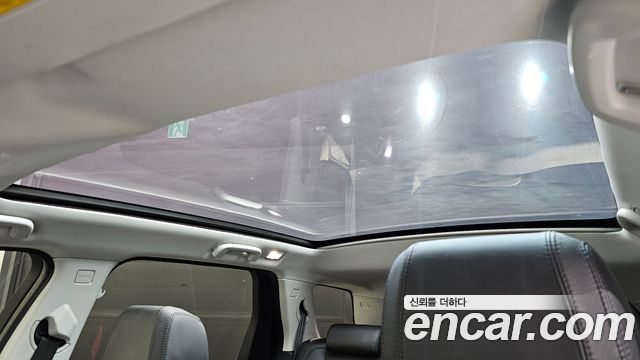 Land Rover Discovery Sport 2018 — photo 14