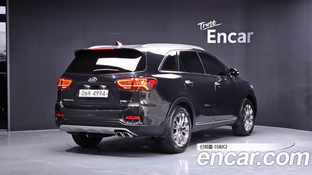 Kia Sorento 2019 — photo 2
