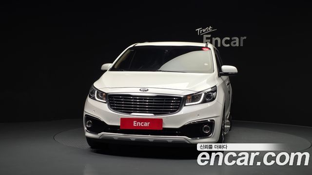 Kia Canival 2015 — photo 3