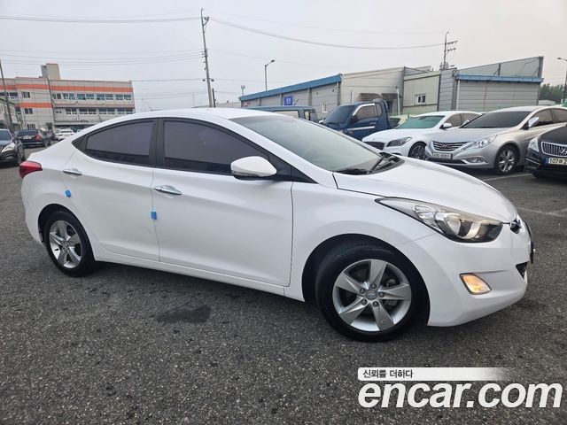 Hyundai AVANTE 2013 — photo 2
