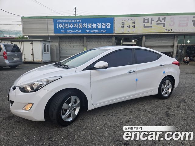 Hyundai AVANTE 2013 — photo 3