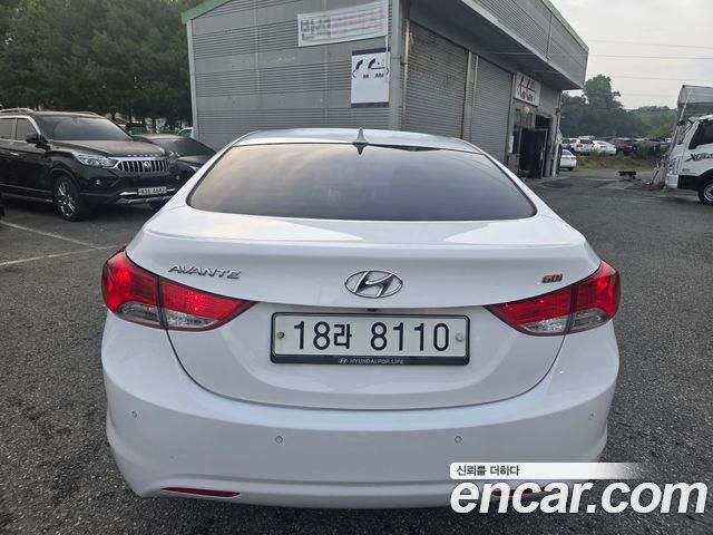 Hyundai AVANTE 2013 — photo 5