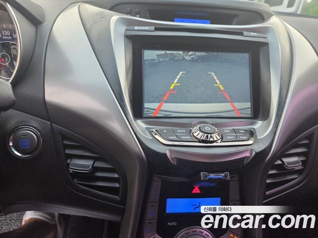 Hyundai AVANTE 2013 — photo 15