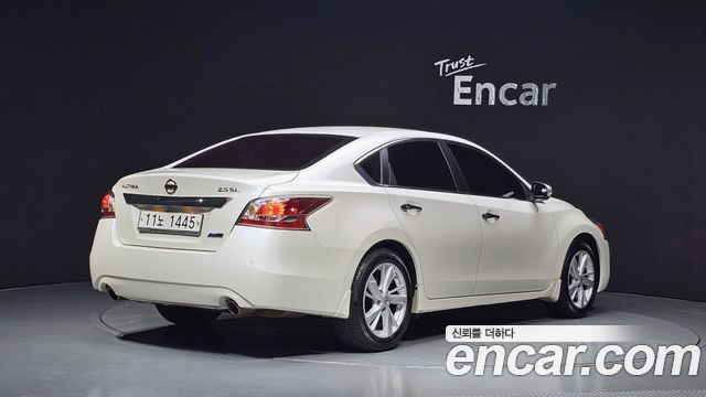 Nissan Altima 2015 — photo 2