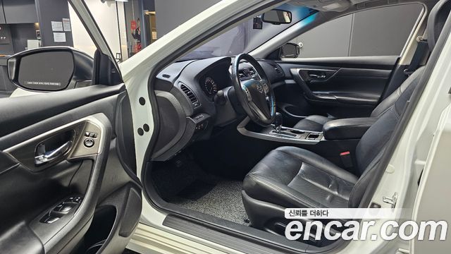 Nissan Altima 2015 — photo 10