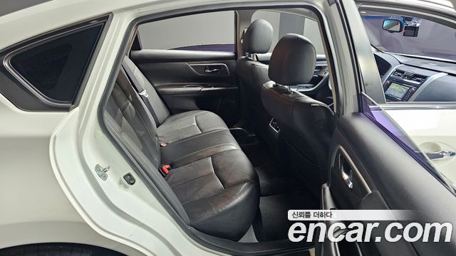 Nissan Altima 2015 — photo 12