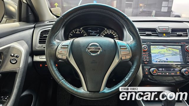 Nissan Altima 2015 — photo 13