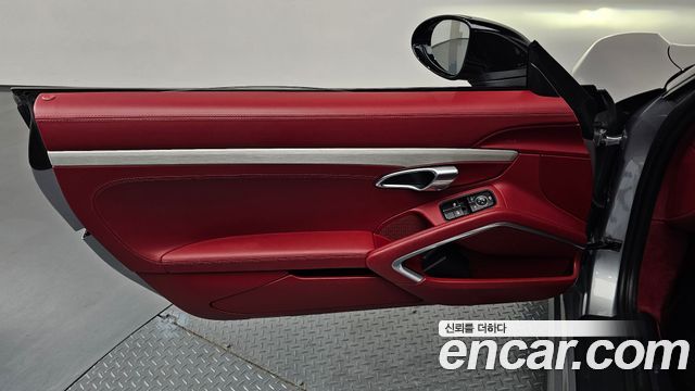 Porsche 718 2021 — photo 14