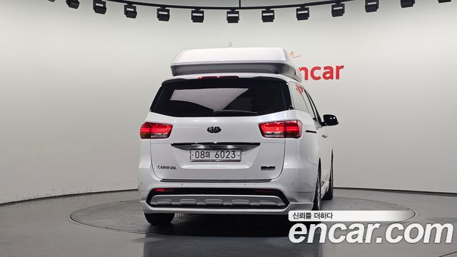 Kia Canival 2017 — photo 4