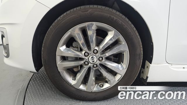 Kia Canival 2017 — photo 5
