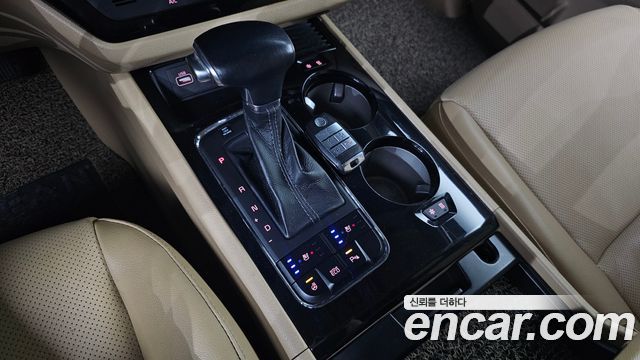 Kia Canival 2017 — photo 9