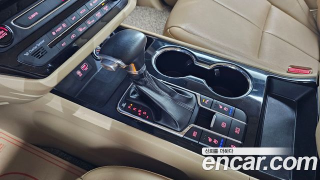 Kia Canival 2019 — photo 9