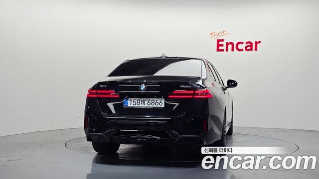 BMW 5-Series 2026 — photo 4