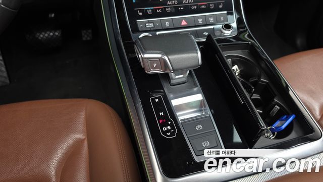Audi Q7 2021 — photo 12