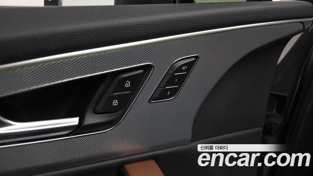 Audi Q7 2021 — photo 36