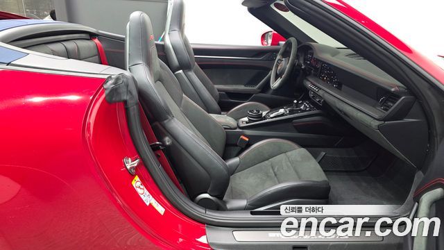 Porsche 911 2025 — photo 10
