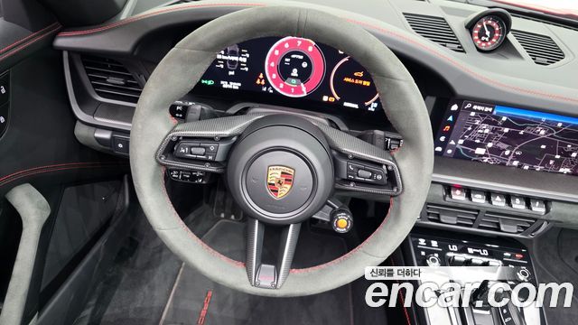 Porsche 911 2025 — photo 13