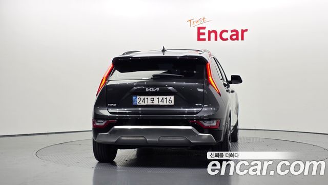 Kia Niro 2023 — photo 4