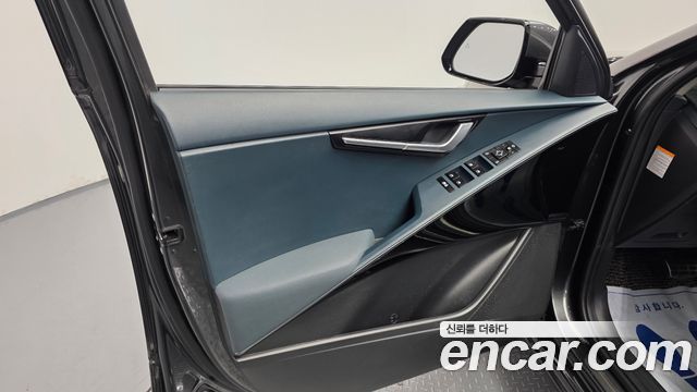 Kia Niro 2023 — photo 14