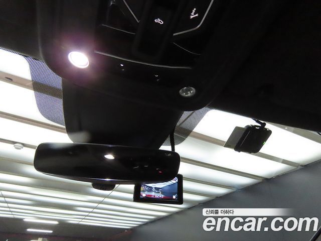 Audi RS7 2021 — photo 12