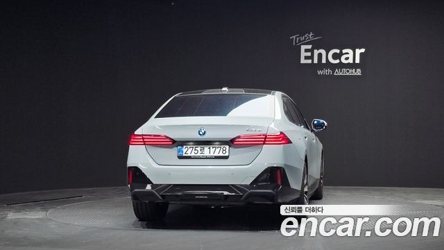 BMW 5-Series 2026 — photo 4