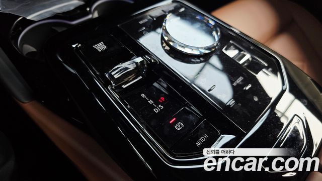 BMW 5-Series 2026 — photo 12