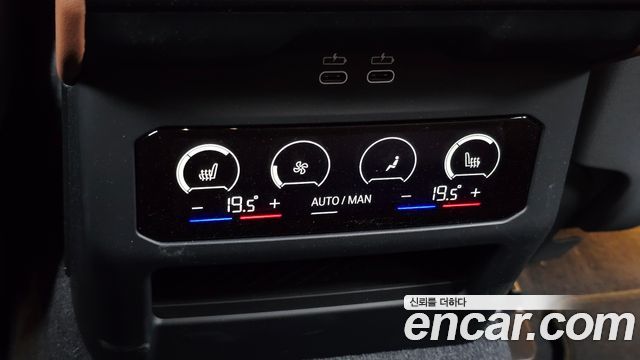 BMW 5-Series 2026 — photo 18