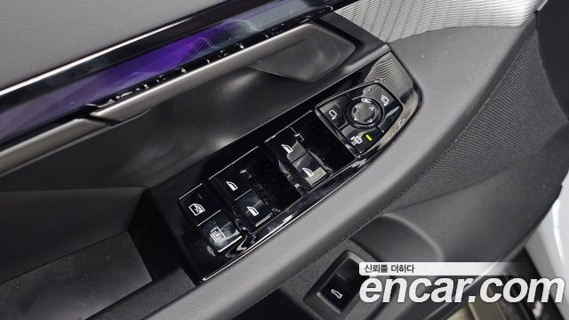 BMW 5-Series 2026 — photo 26