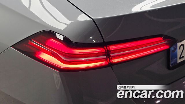 BMW 5-Series 2026 — photo 9