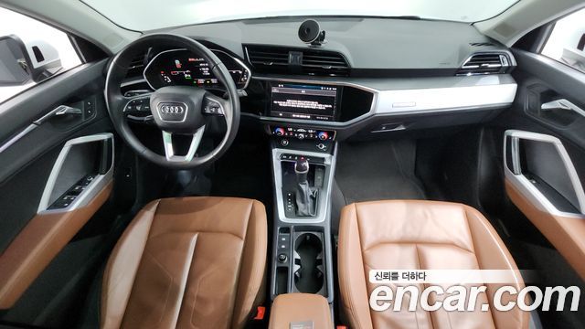 Audi Q3 2023 — photo 10