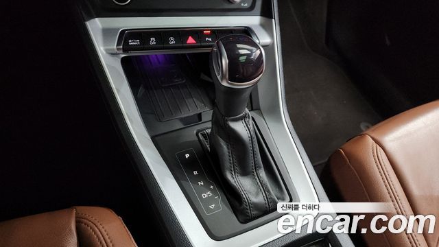 Audi Q3 2023 — photo 12